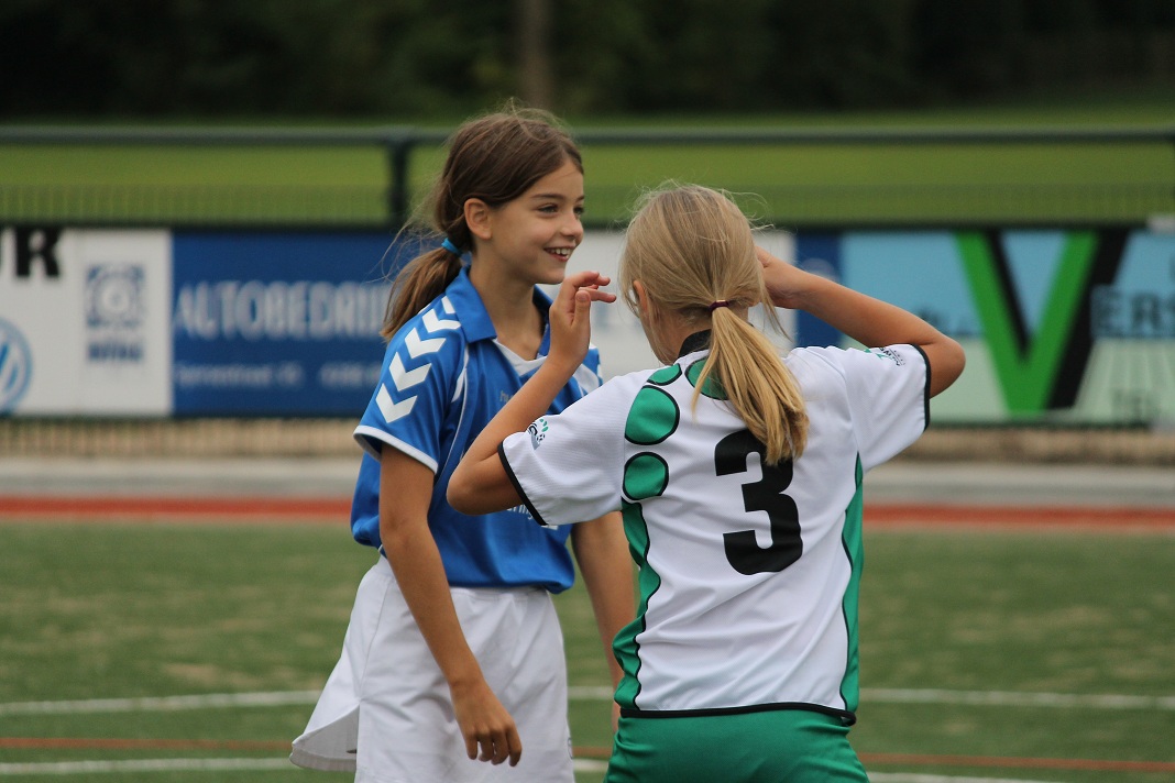 Oefenwedstrijd E2 Almkerk 061.JPG